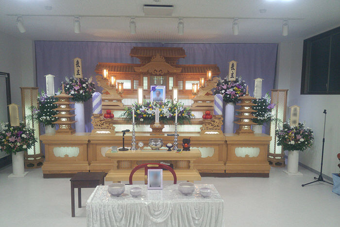 祭壇①
